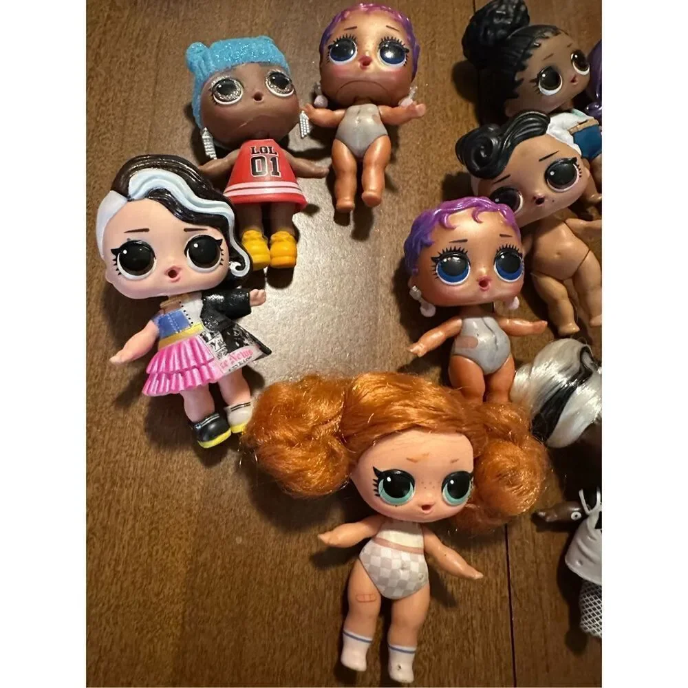 LOL Surprise BTW Dolls lot of 11 minis